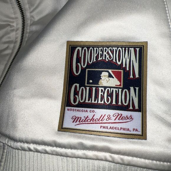 NEW YORK YANKEES MLB MITCHELL & NESS SATIN JACKET - NWT- LARGE - Picture 4 of 9